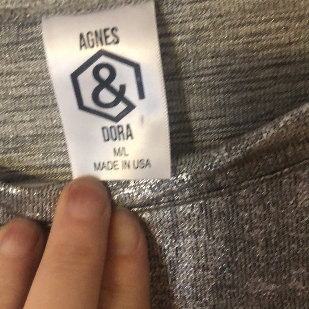 Agnes & Dora silver boxy tee - Picture 2 of 3